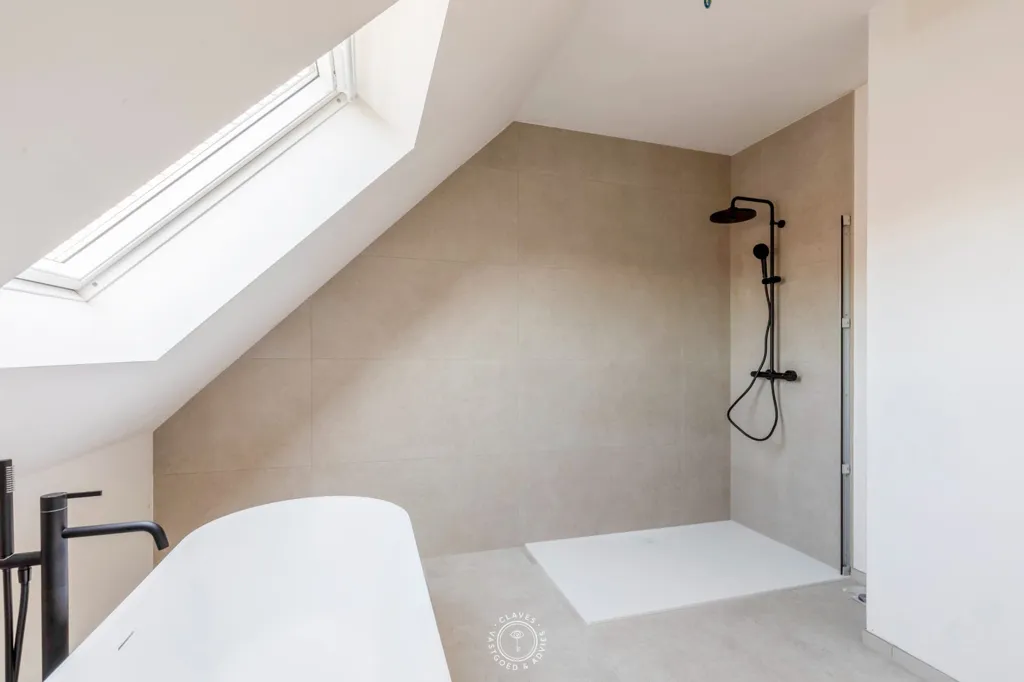 Salles de bain - Penthouse avec Terrasse Privative à Sint-Pauwels