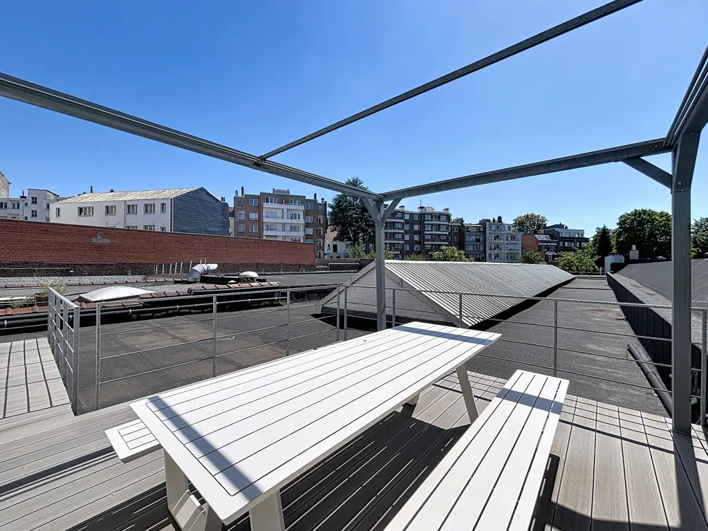 Terrasse - Bureau Rénové avec Terrasse à Elsene