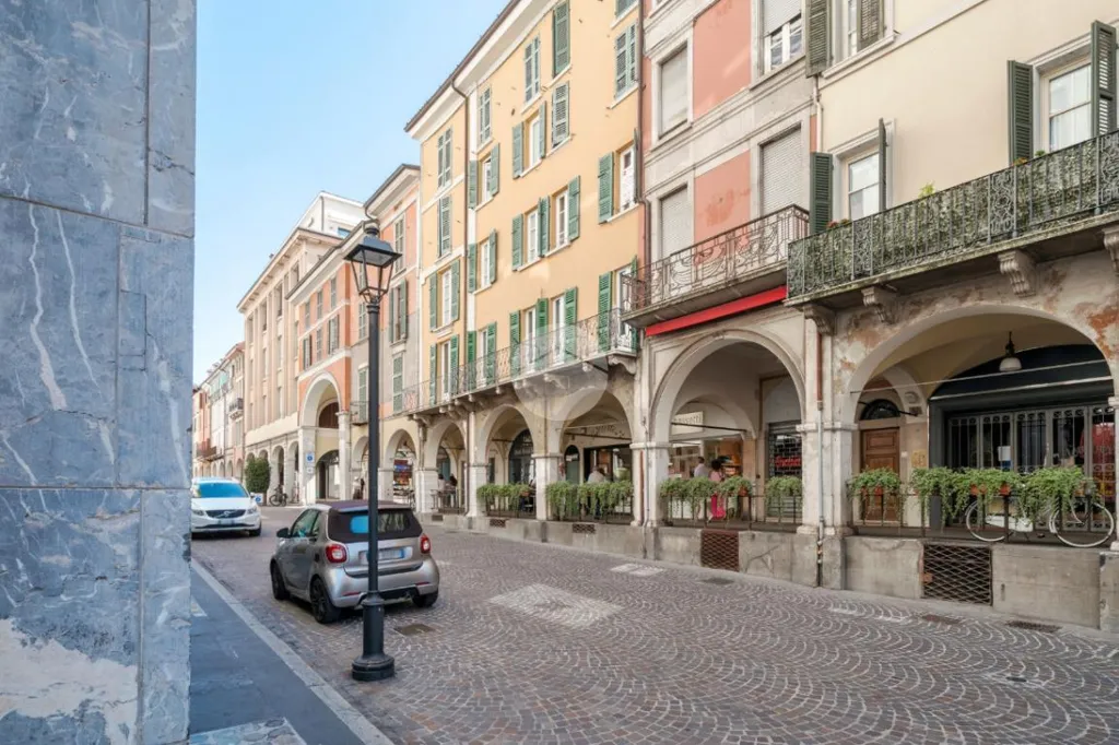 Extérieur - Quadrilocale with Terrace in Brescia Centre