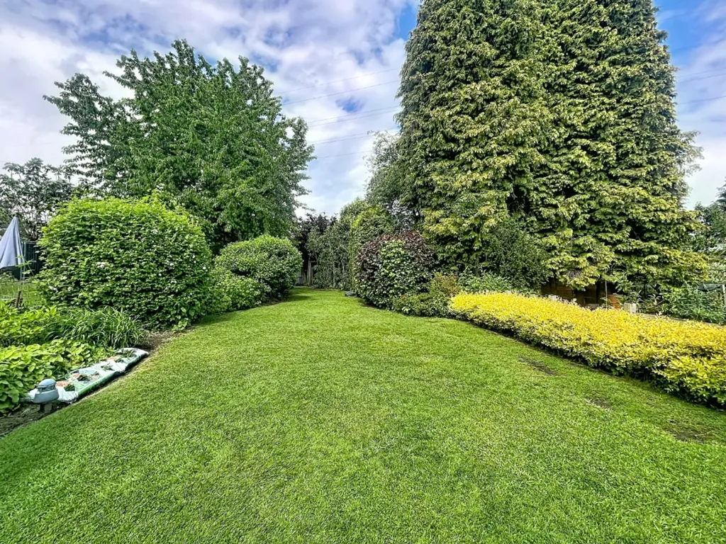 Aed - Semi-Detached House with Garden in Herstal