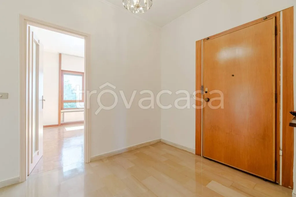 Entrée - Apartment with Balcony and Garden in Turin