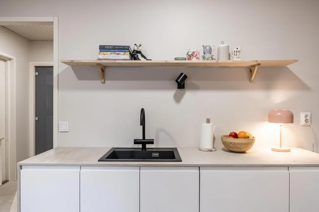 Köök - Modernised Apartment with Sauna in Riuttamäki