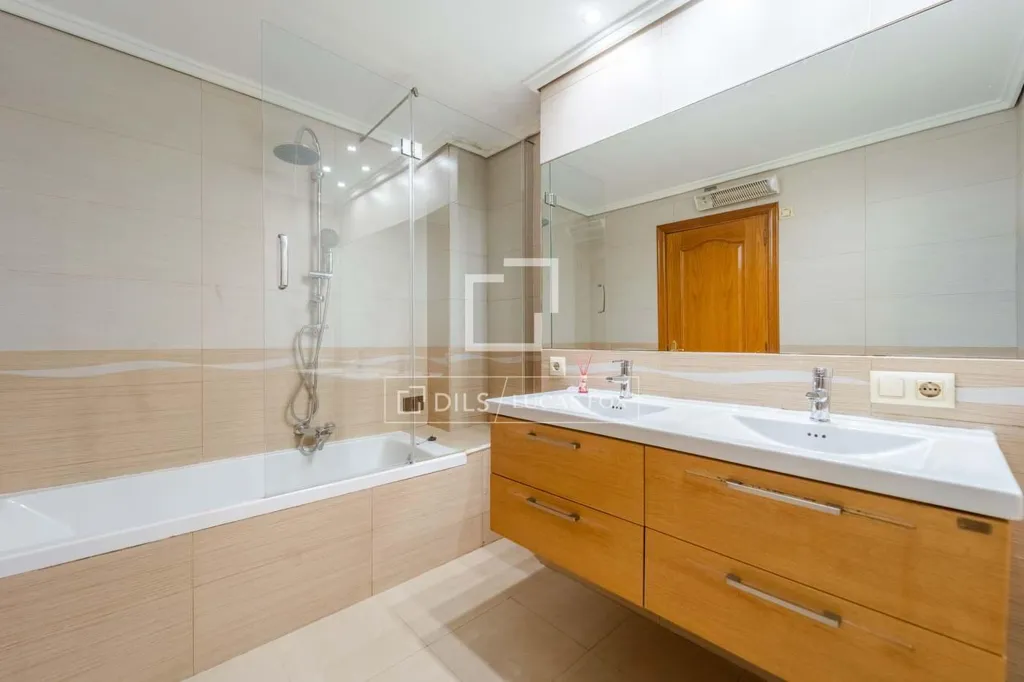 Bagni - Apartment with Views in Valencia