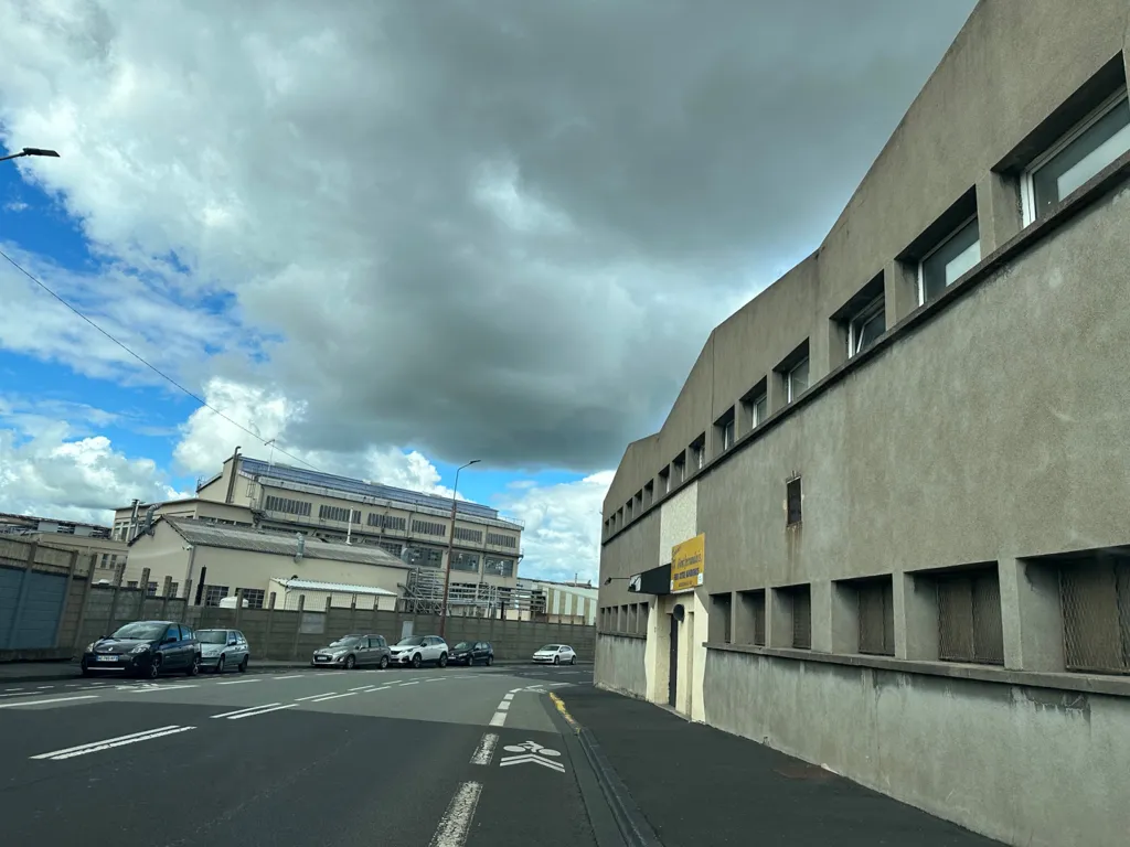 Välivaade - Commercial Building in Clermont-Ferrand