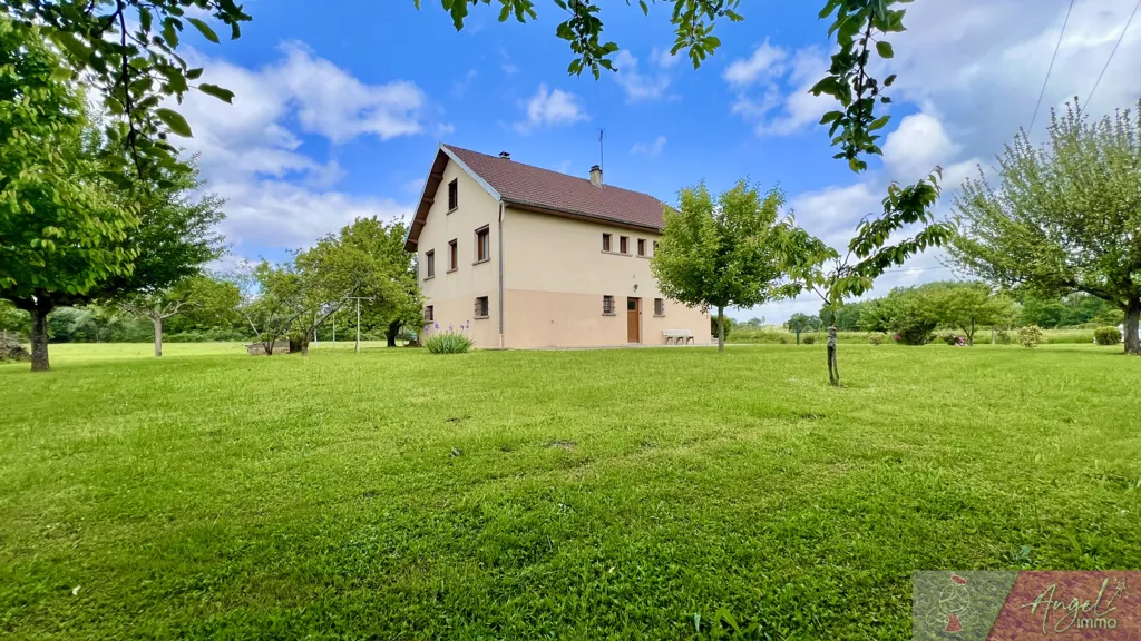Jardin - Maison avec sous-sol et combles aménageables à Villers-Robert