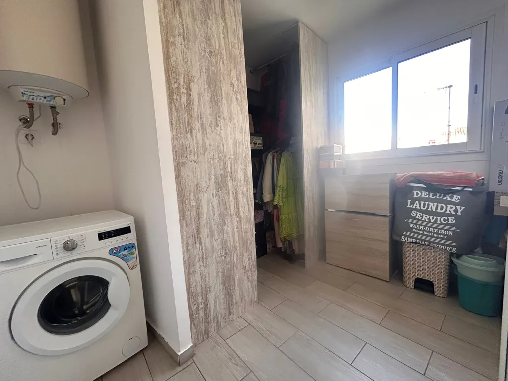 Buanderie - Renovated Apartment with Terrace in Urban Centre