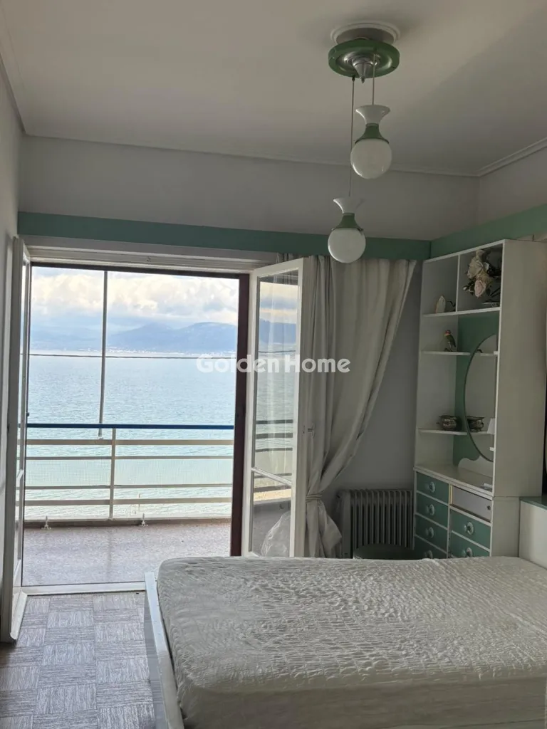 Bedrooms - Apartment with Sea View in Oropos