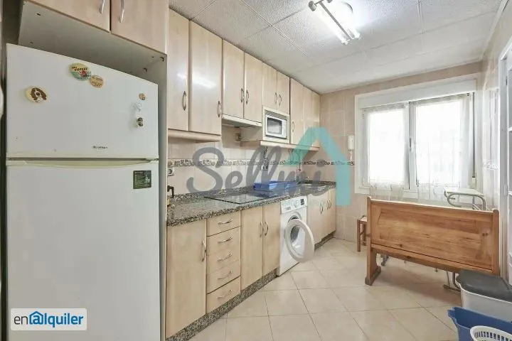 Cuisine - Furnished Flat with Patio View in Oviedo