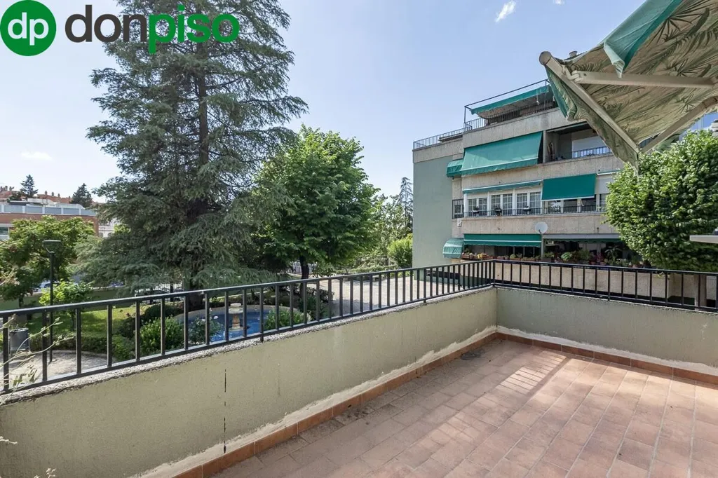 Rõdu - Apartment with Garage in Huetor, Granada
