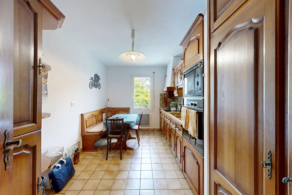 Cuisine - Duplex Familial avec Garage à Strasbourg