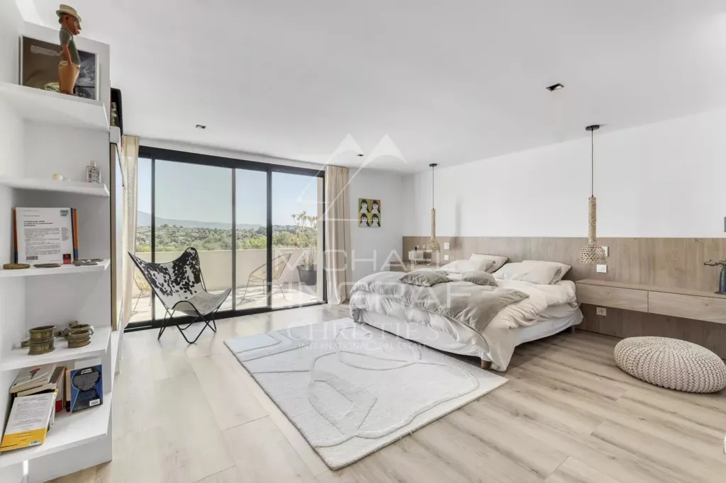 Magamistoad - Contemporary Villa with Pool near Valbonne
