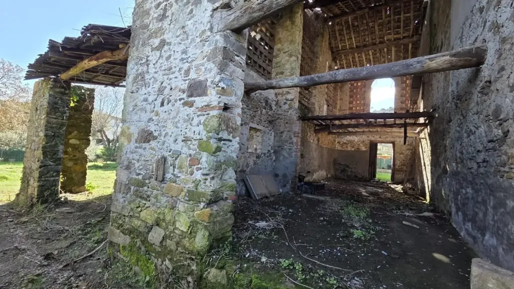 Pièces - Cascina with Garden in Capannori