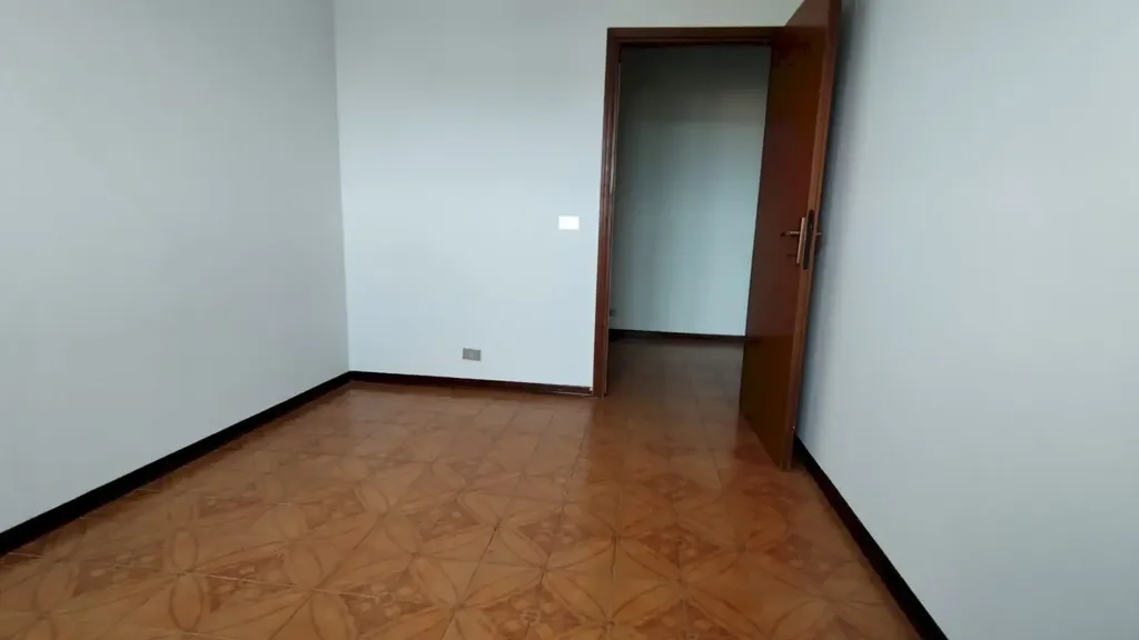 Pièces - Spacious Apartment with Balcony in Modena
