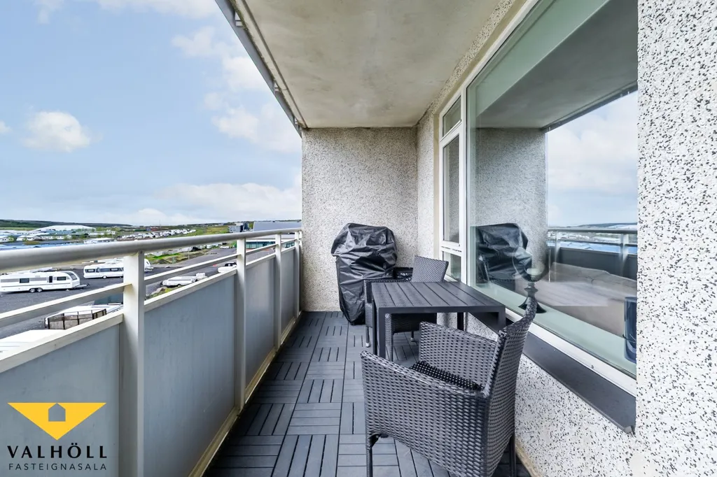 Balcone - Apartment with Elevator in Vindakór