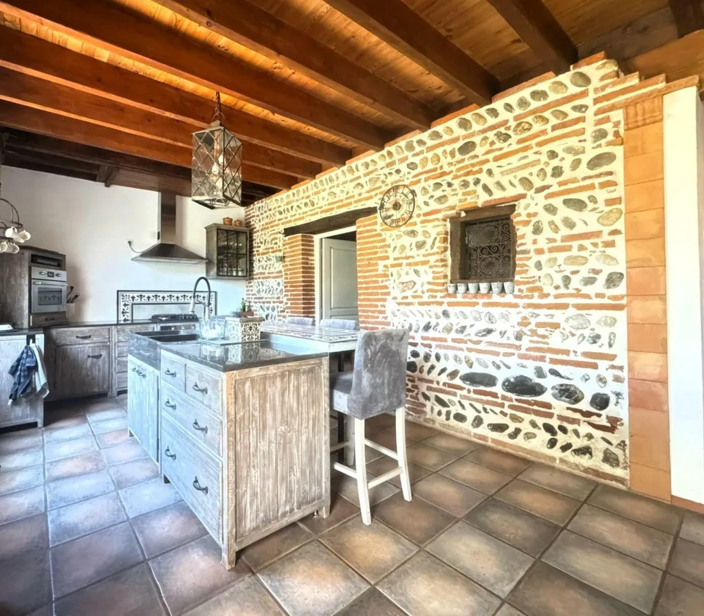 Cucina - Charming House with Pool in Lavernose-Lacasse
