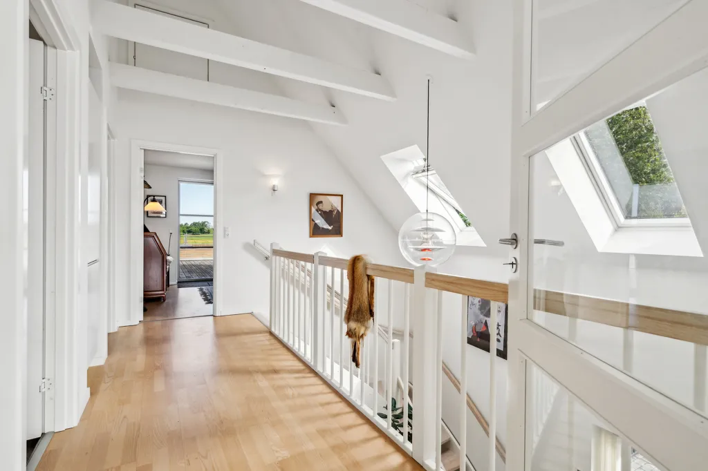 Esik - Modern Villa with Water View in Faxe