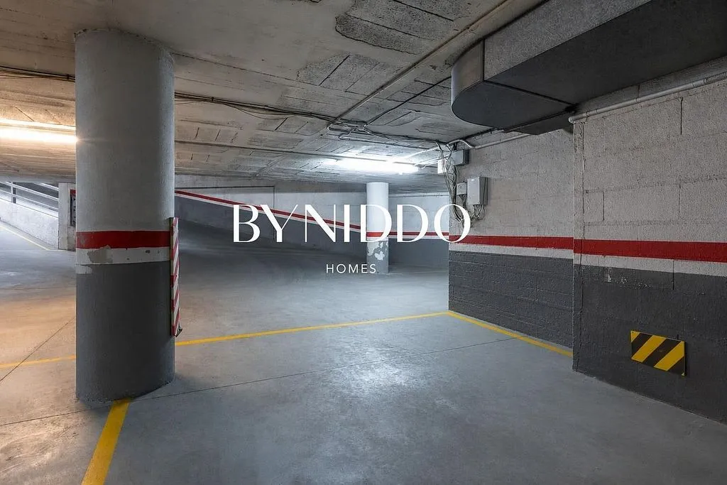 Garage - Apartment with Terrace in El Coll - Sant Francesc
