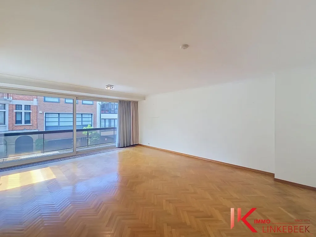Elutuba - 3-Bedroom Apartment with Terraces in Uccle