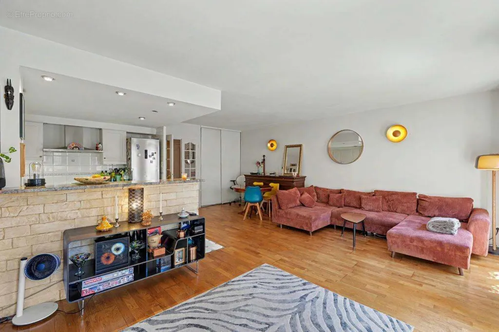 Elutuba - Spacious T3 with Cellier in Toulouse Centre
