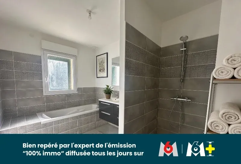 Salles de bain - Maison Plain-pied avec Jardin à Joigny