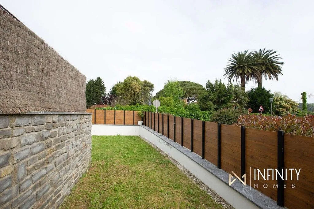 Garden - Duplex with Terrace in La Galea, Getxo