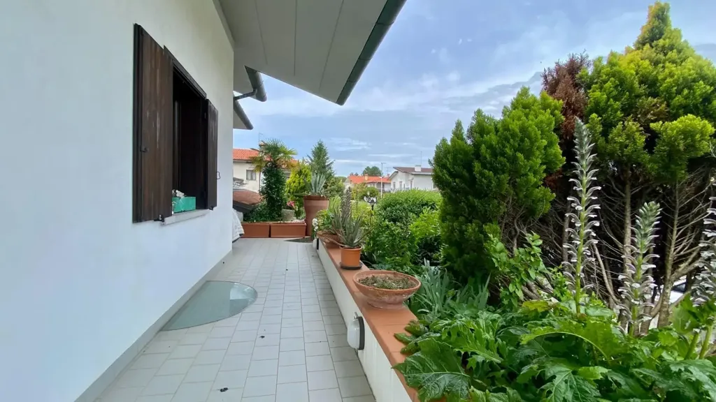 Terrass - Spacious Villa with Garden in Valle Goppion, Grado