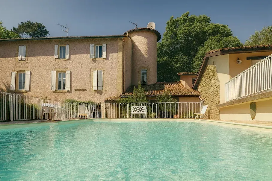 Piscine - Manoir Historique avec Piscine à Vienne