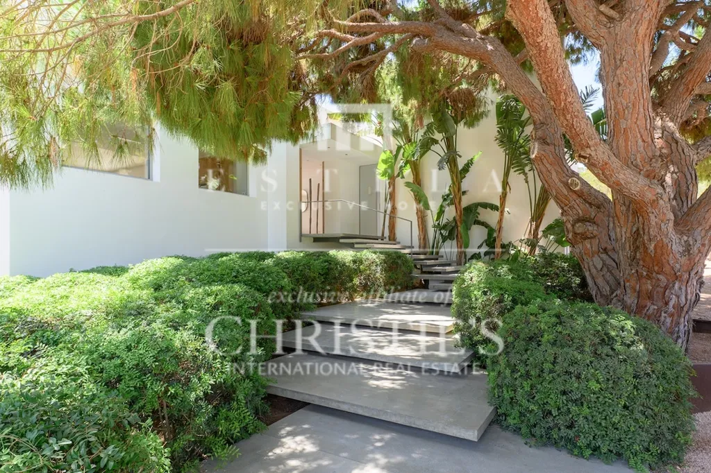 Jardin - Finca with Sea Views near Ibiza Town