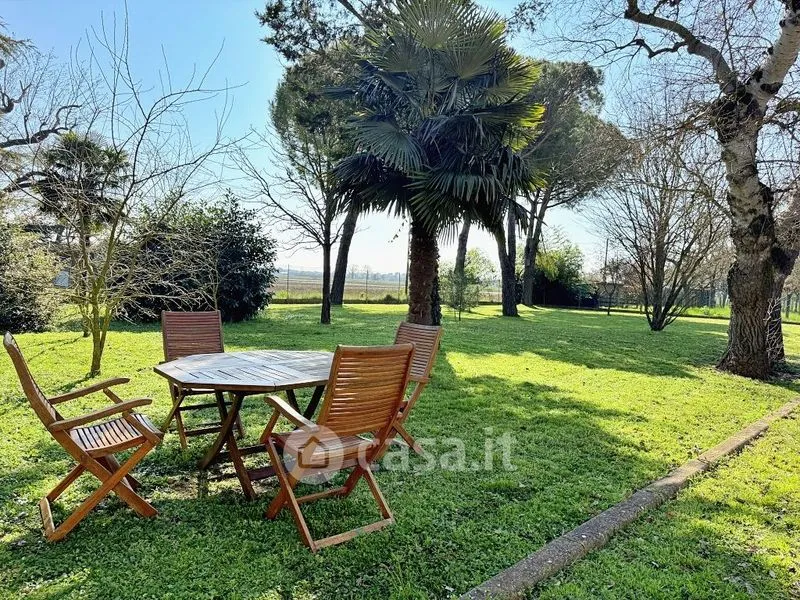 Aed - Rustic Villa with Garden in Ravenna