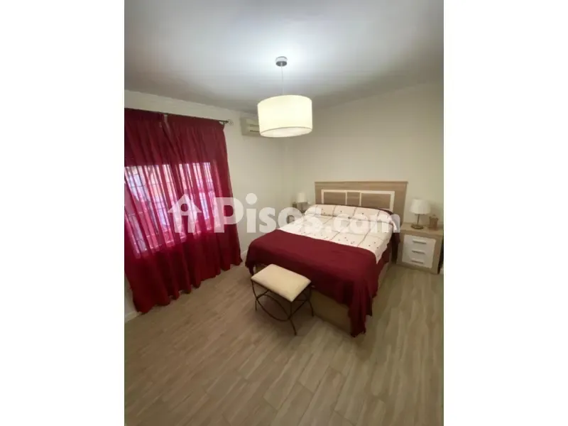 Chambres - Furnished Flat with Patio in Dos Hermanas
