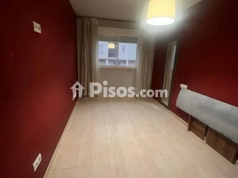 Pièces - Bright Apartment with Ascender in Plasencia