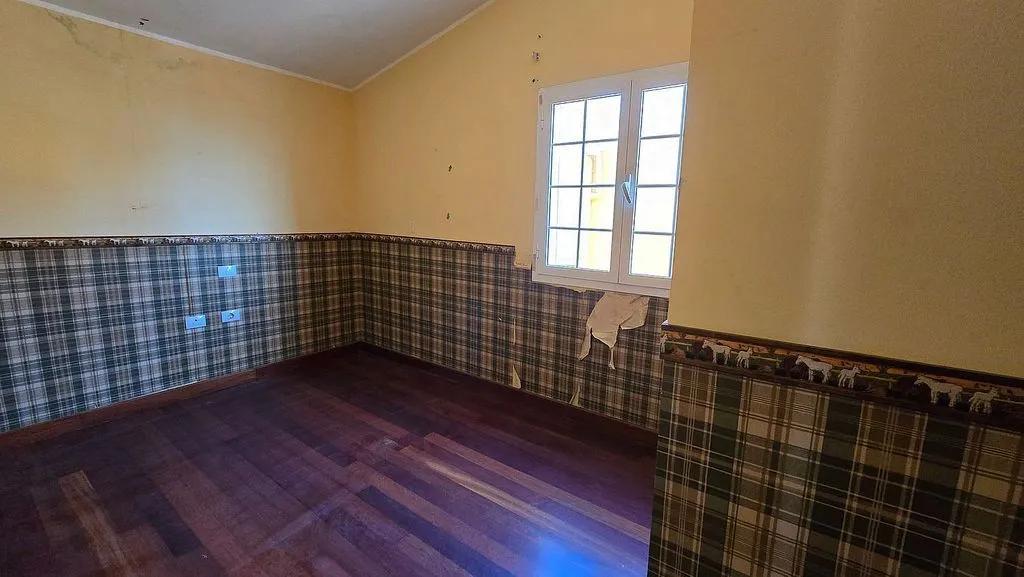 other_room