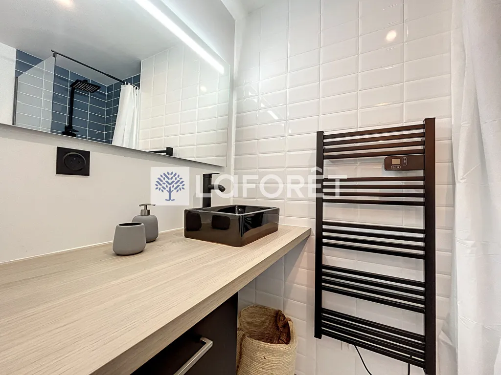 Bagni - Renovated Studio with Parking in Thouars
