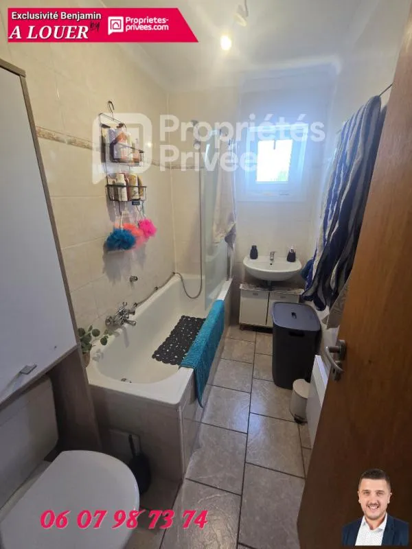 Vannitoad - 2-Bedroom Apartment in Regniowez