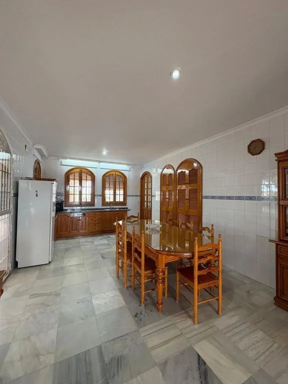 Söögituba - Detached House with Pool in Chiclana de la Frontera