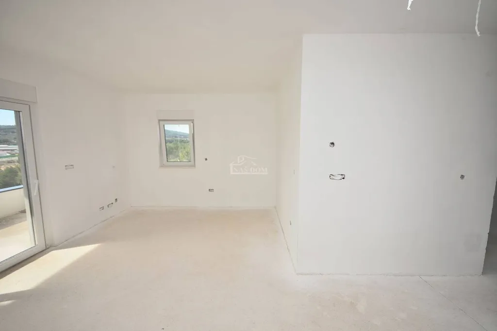 Pièces - Two-Bedroom Apartment with Sea View in Vodice