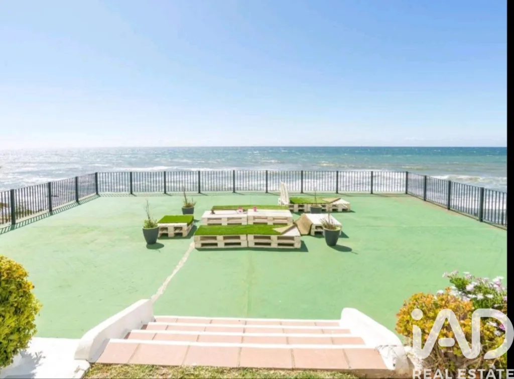 Terrass - First-Line Beach Apartment with Pool in Ur Algaida