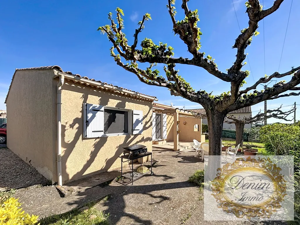 Extérieur - Villa de plain-pied avec terrasse à Meynes