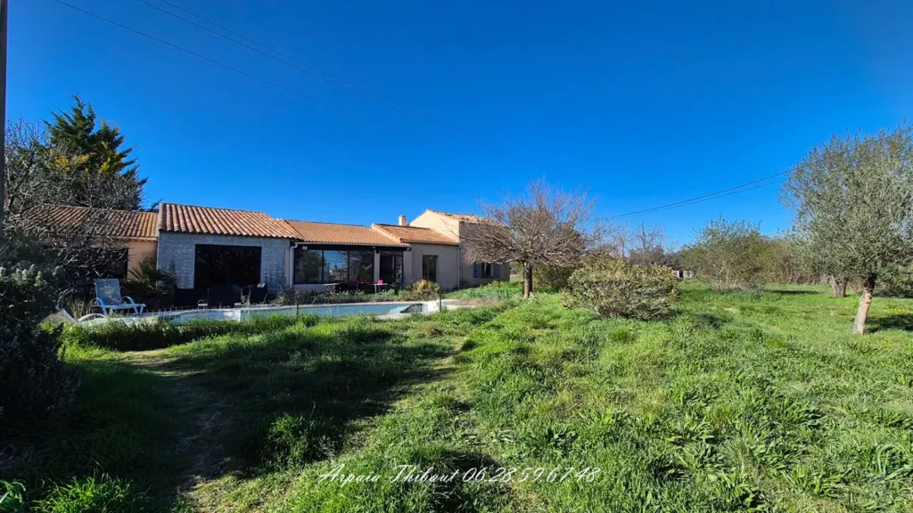 Jardin - Maison de plain-pied avec piscine à Valensole