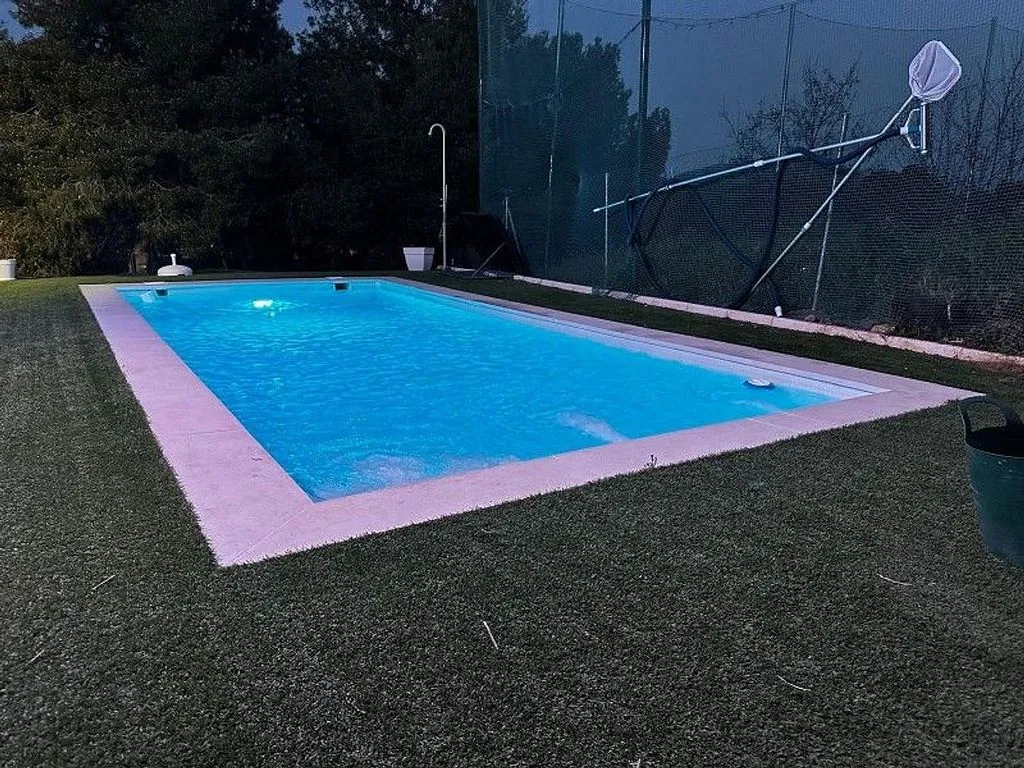 Bassein - Independent House with Pool and Terrace in Layos
