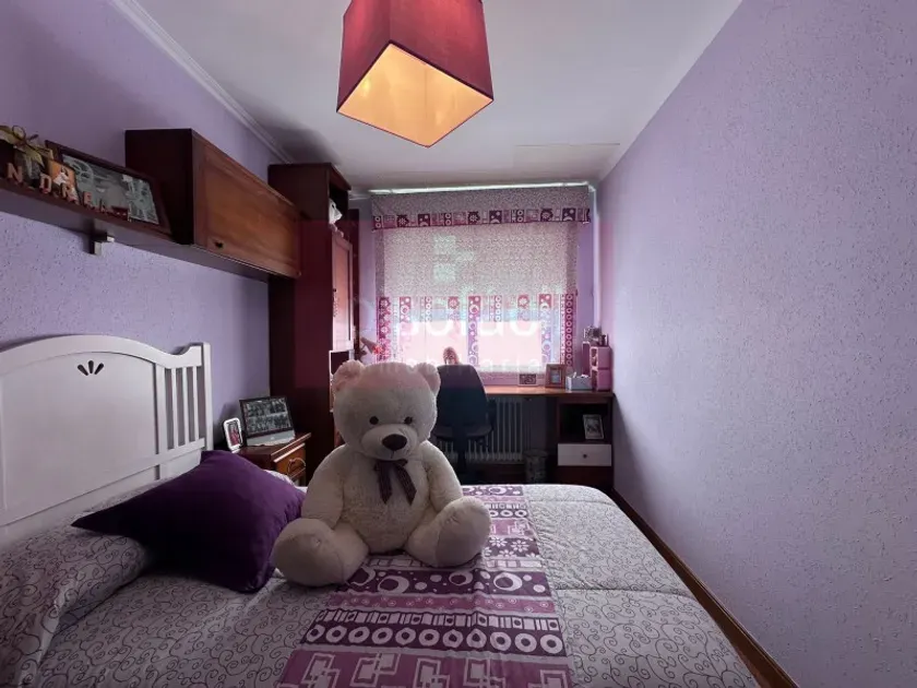 Bedrooms - Chalet with Three Apartments near Lugo
