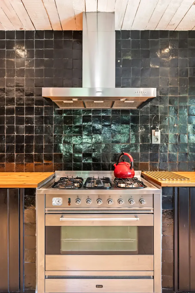 Cucina - House with Swimming Pool in Kapellen