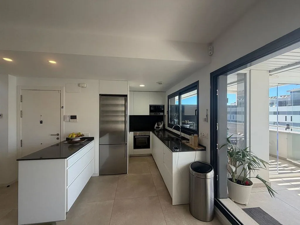 Kitchen - Penthouse with Pool on Avenida Mar de Alborán