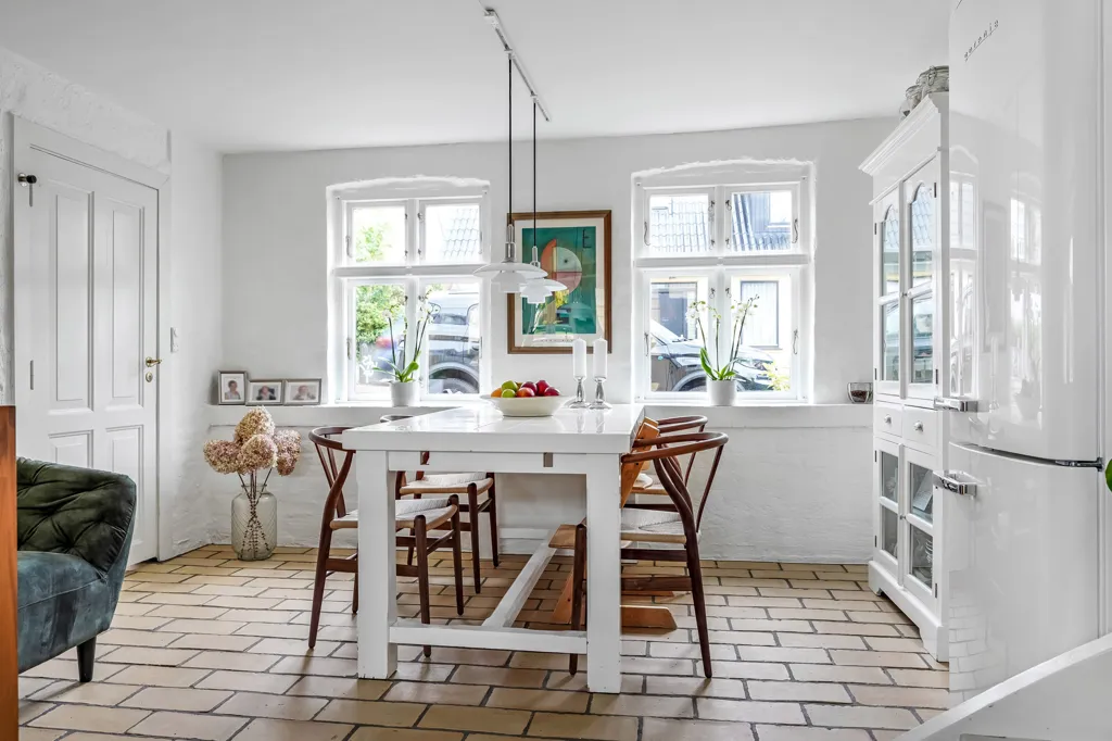 Söögituba - Villa with Garden in Odense C