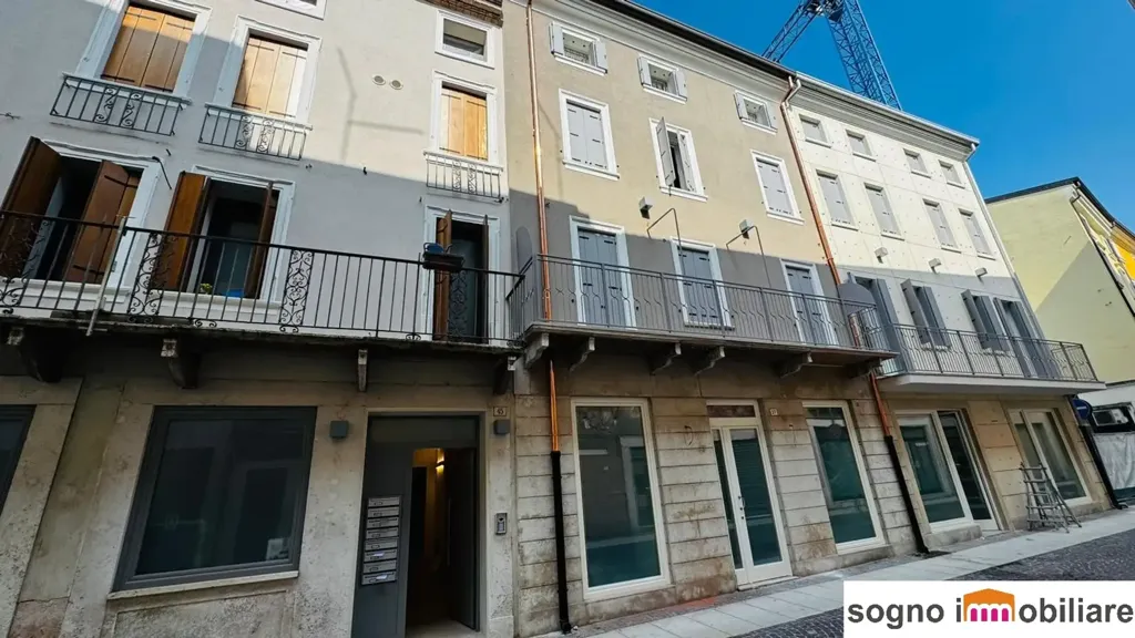 Välivaade - Modernised Apartment with Terrace in Legnago