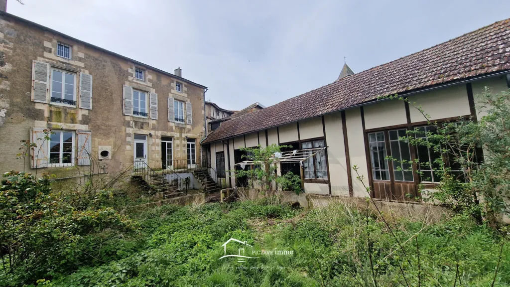 Aed - Townhouse with Garden View in Lusignan
