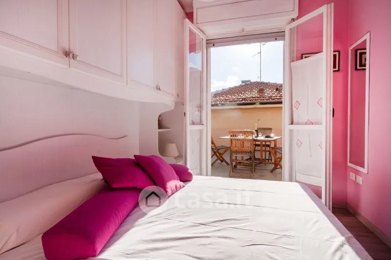 Magamistoad - Rented Duplex with Terrace in Follonica