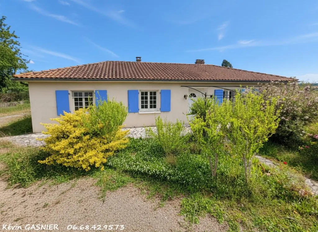 Välivaade - Single-Storey House with Valley View in Roullet Saint Estèphe