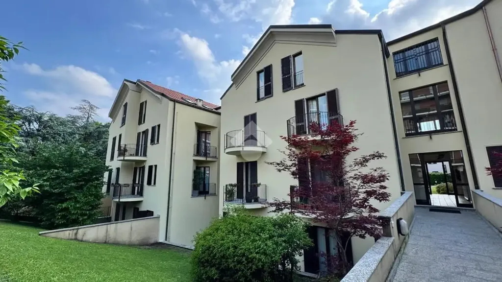 Exterior - Renoavted Multilocale with Private Garden in Monza