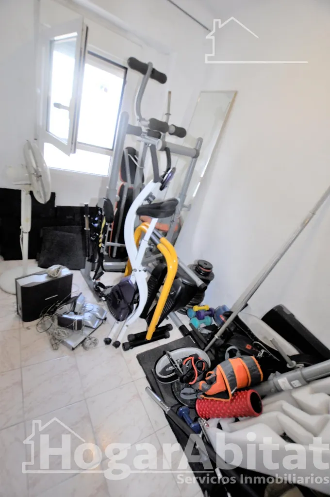 Toad - Bright Flat with Balcony in Xirivella